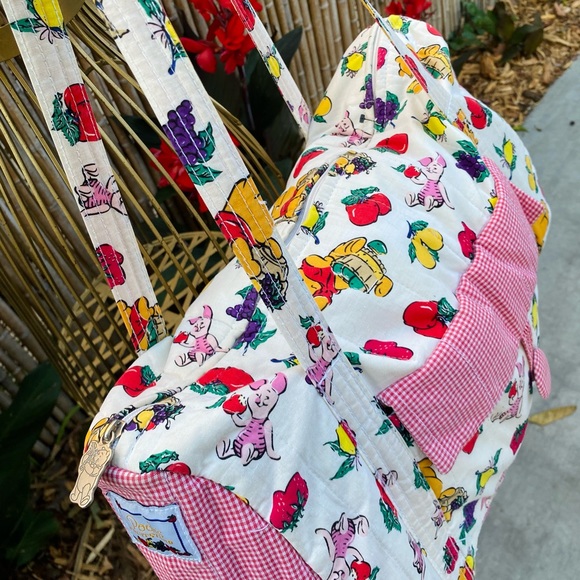 Winnie the Pooh Vintage Duffle Bag - Picture 7 of 8